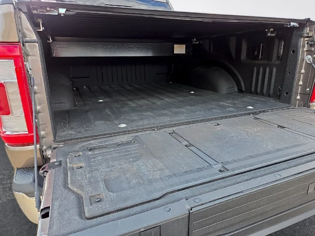 Ford F-150 photo 13