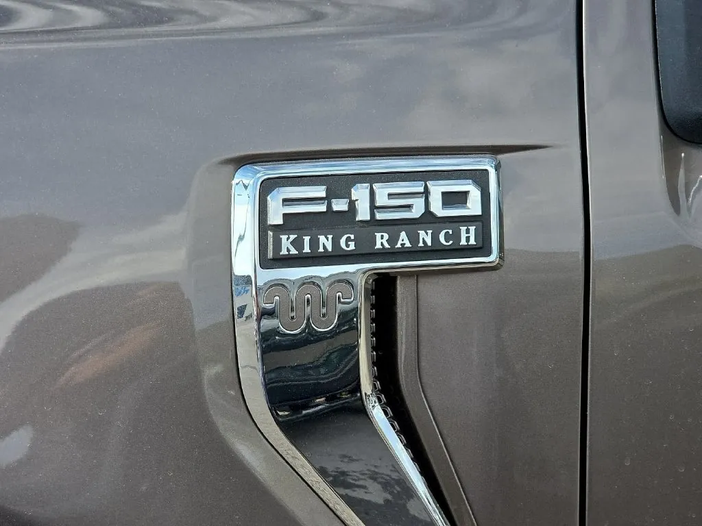 Ford F-150 photo 10