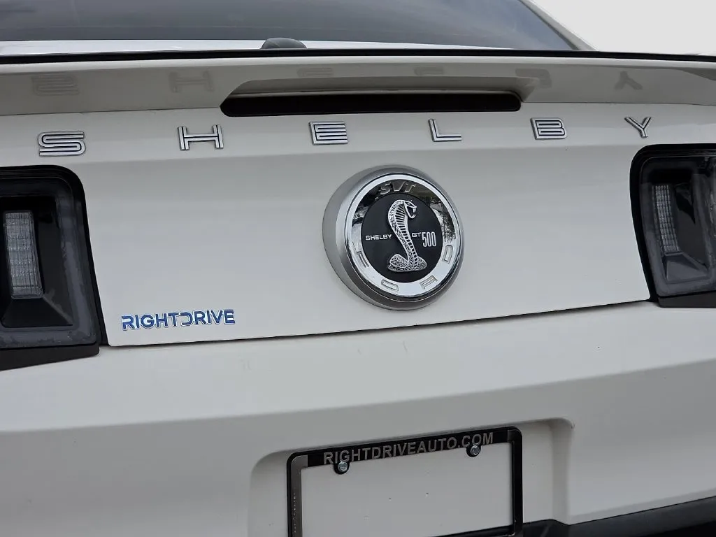 Ford Mustang photo 12