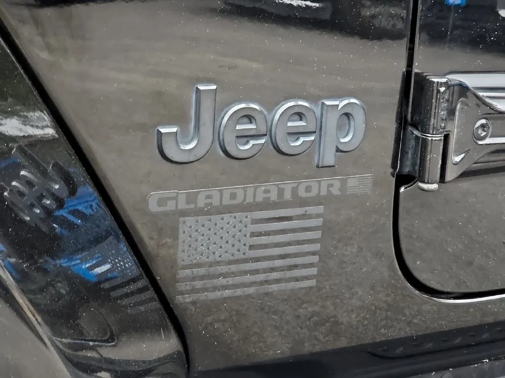 Jeep Gladiator photo 11