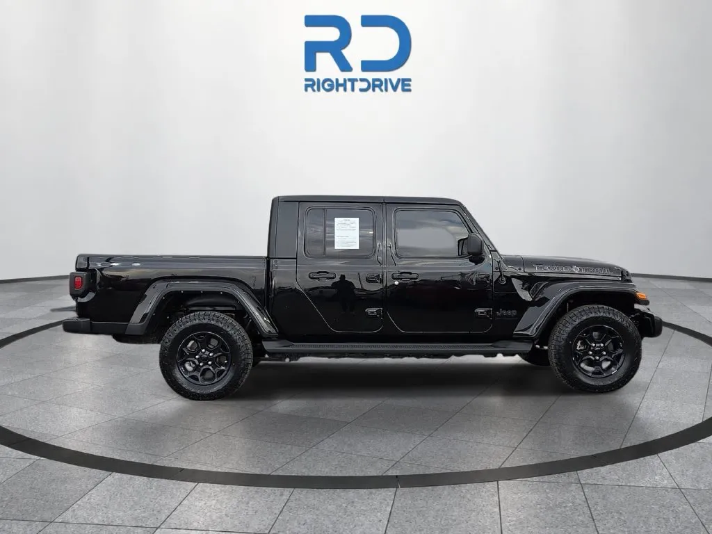Jeep Gladiator photo 2
