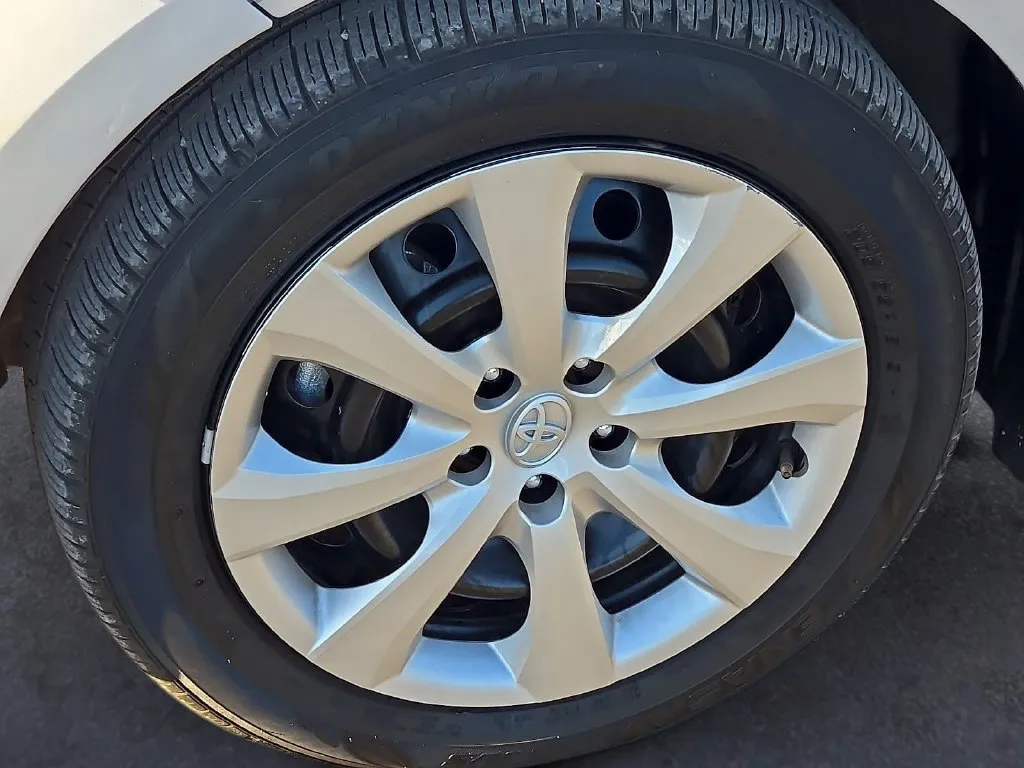 Toyota Corolla photo 8