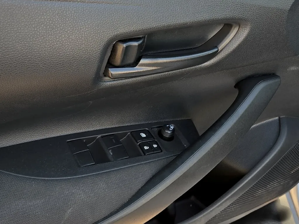 Toyota Corolla photo 17
