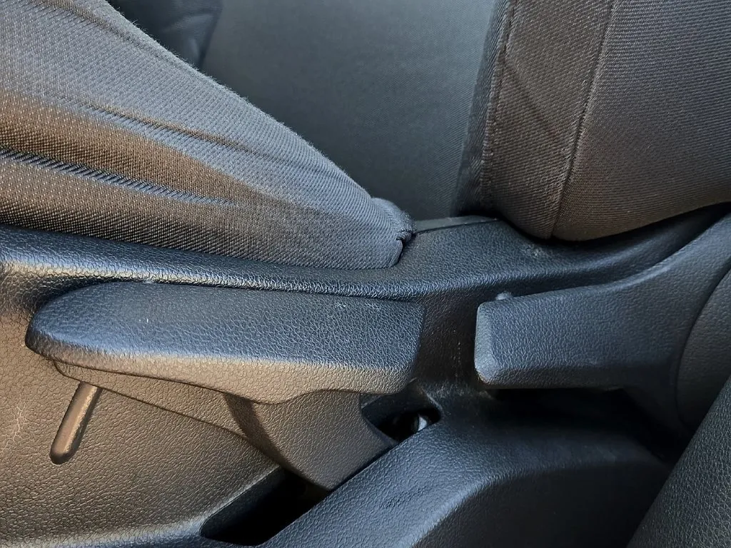 Toyota Tacoma photo 18