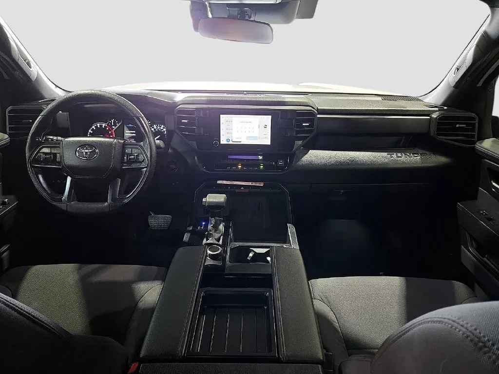 Toyota Tundra photo 15