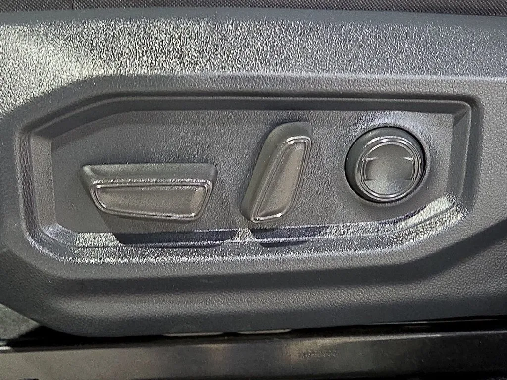 Toyota Tundra photo 18