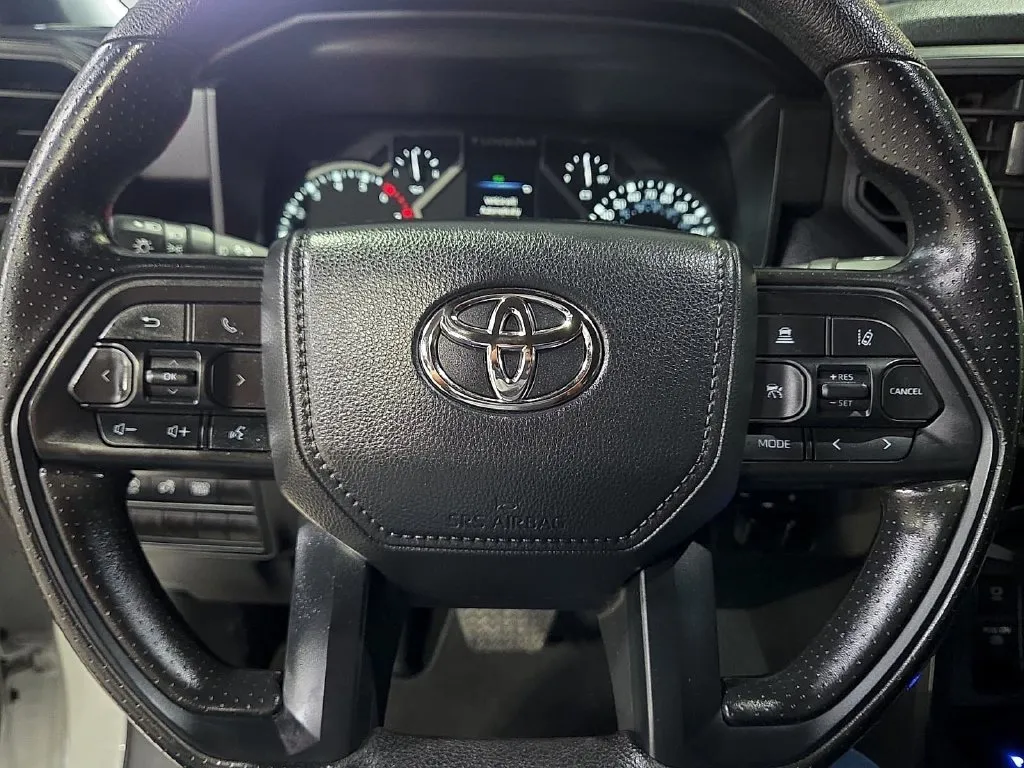 Toyota Tundra photo 23