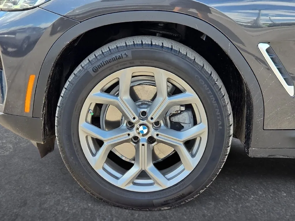 BMW X3 photo 9