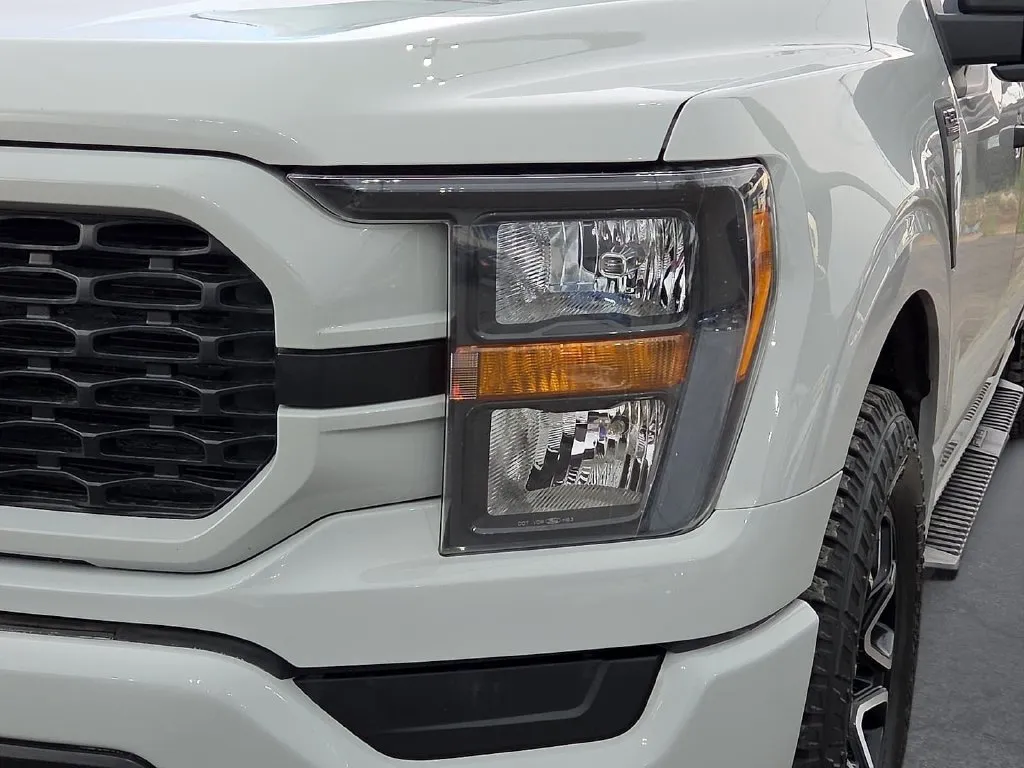 Ford F-150 photo 8
