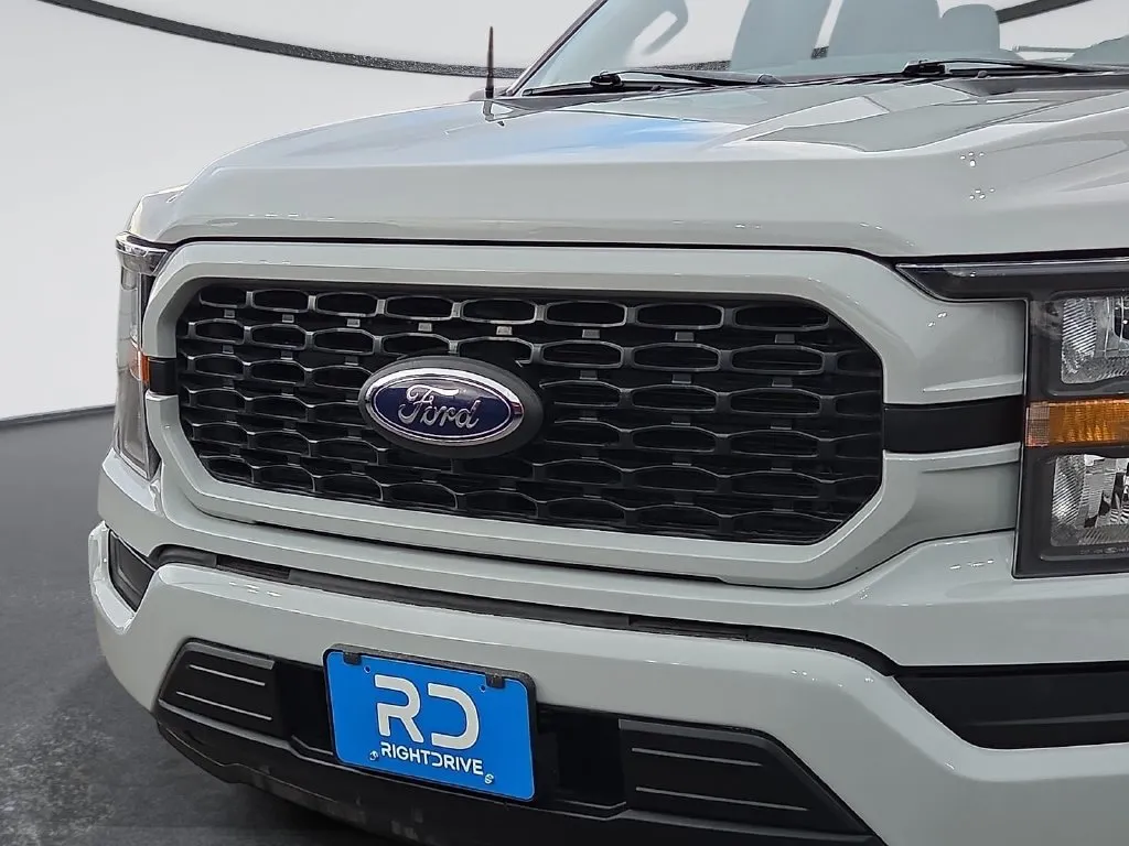 Ford F-150 photo 7
