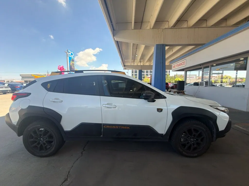 Subaru Crosstrek photo 2