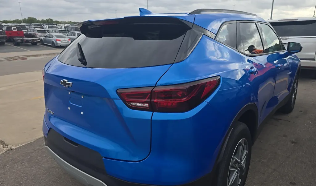 Chevrolet Blazer photo 4