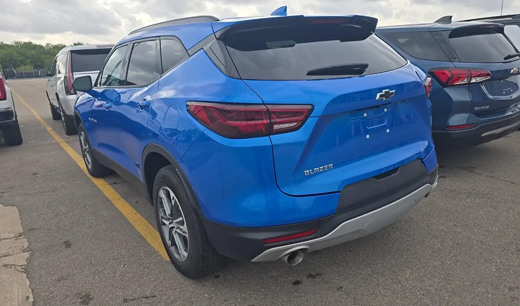 Chevrolet Blazer photo 5