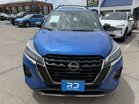 Photos of 2024 Nissan Kicks SR for sale in El Paso, TX at RightDrive - 1791 Lee Trevino