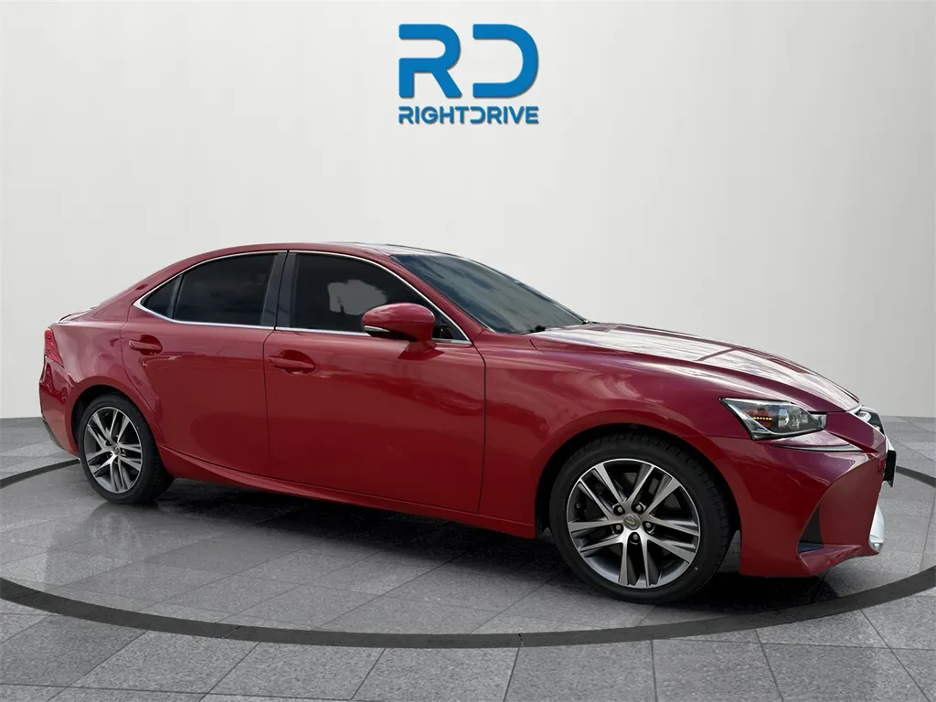2019 Lexus IS
