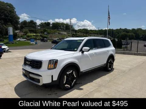 More photos of 2024 Kia Telluride S at Lia Honda of Kingston, NY