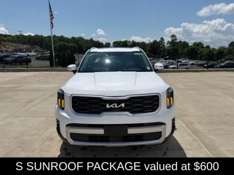 Photos of 2024 Kia Telluride S for sale in Kingston, NY at Lia Honda of Kingston