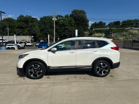 More photos of 2018 Honda CR-V Touring at Lia Honda of Kingston, NY