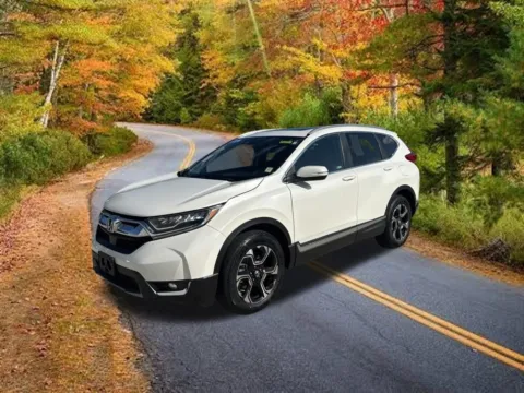 More photos of 2018 Honda CR-V Touring at Lia Honda of Kingston, NY