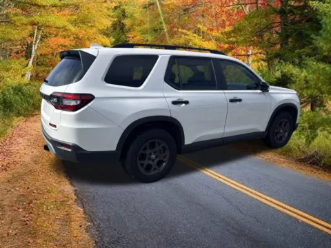 More photos of 2024 Honda Pilot TrailSport at Lia Honda of Kingston, NY