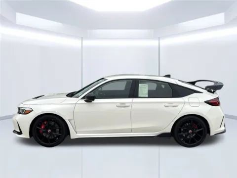 More photos of 2023 Honda Civic Type R at Lia Honda of Kingston, NY