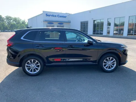 Photos of 2025 Honda CR-V EX-L for sale in Northampton, MA at Lia Honda Northampton
