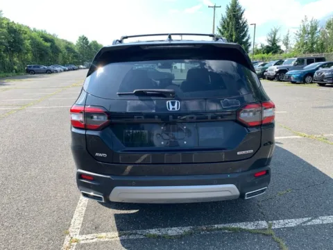More photos of 2025 Honda Pilot Touring at Lia Honda Northampton, MA