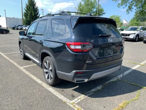 More photos of 2025 Honda Pilot Touring at Lia Honda Northampton, MA