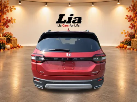 More photos of 2023 Honda Pilot Touring at Lia Honda Northampton, MA