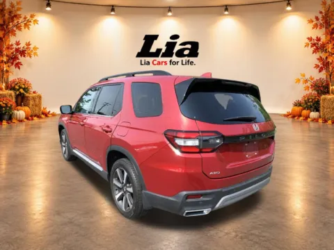 More photos of 2023 Honda Pilot Touring at Lia Honda Northampton, MA