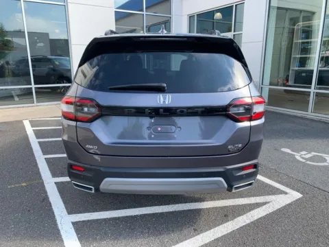 More photos of 2025 Honda Pilot Elite at Lia Honda Northampton, MA