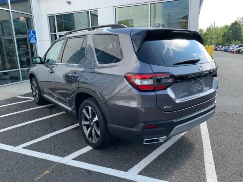 More photos of 2025 Honda Pilot Elite at Lia Honda Northampton, MA
