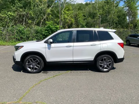 More photos of 2023 Honda Passport EX-L at Lia Honda Northampton, MA