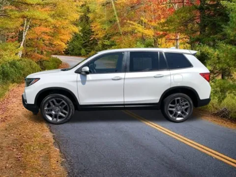 More photos of 2023 Honda Passport EX-L at Lia Honda Northampton, MA