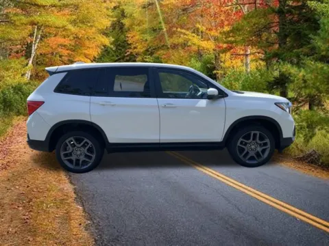 Photos of 2023 Honda Passport EX-L for sale in Northampton, MA at Lia Honda Northampton