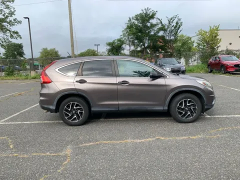 Photos of 2016 Honda CR-V SE for sale in Northampton, MA at Lia Honda Northampton