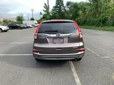 More photos of 2016 Honda CR-V SE at Lia Honda Northampton, MA