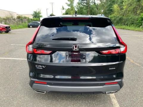 More photos of 2023 Honda CR-V Hybrid Sport Touring at Lia Honda Northampton, MA
