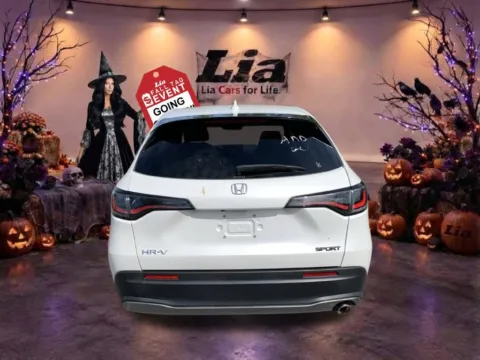 More photos of 2024 Honda HR-V Sport at Lia Honda Northampton, MA