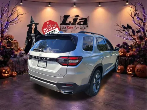 Another view of 2026 Honda Pilot Elite for sale in Northampton, MA at Lia Honda Northampton