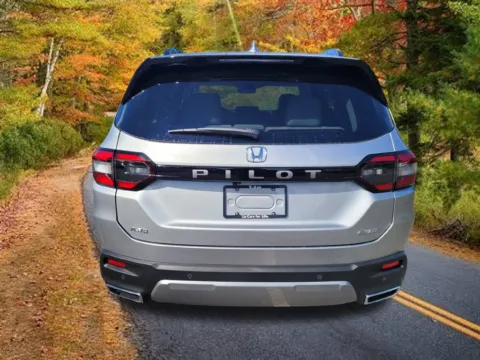 More photos of 2026 Honda Pilot Elite at Lia Honda Northampton, MA