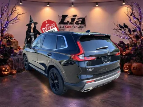 More photos of 2024 Honda CR-V Hybrid Sport Touring at Lia Honda Northampton, MA