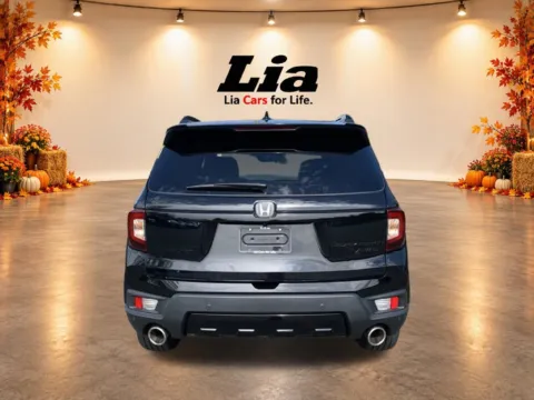 More photos of 2024 Honda Passport Black Edition at Lia Honda Northampton, MA