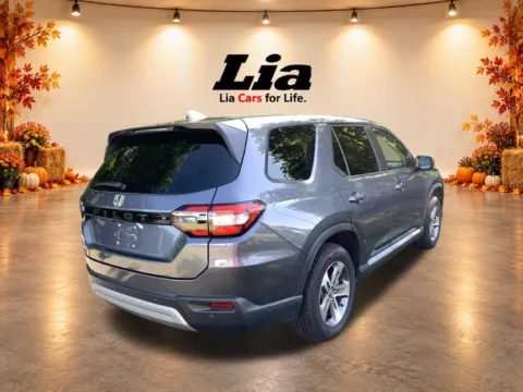 Another view of 2025 Honda Pilot EX-L for sale in Northampton, MA at Lia Honda Northampton