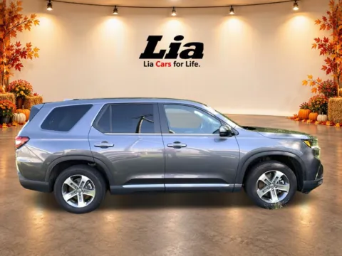 Photos of 2025 Honda Pilot EX-L for sale in Northampton, MA at Lia Honda Northampton