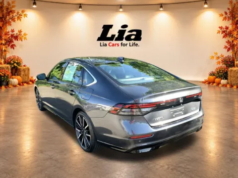 More photos of 2023 Honda Accord Hybrid Touring at Lia Honda Northampton, MA