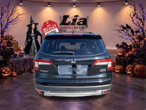 More photos of 2021 Honda Pilot Touring at Lia Honda Northampton, MA