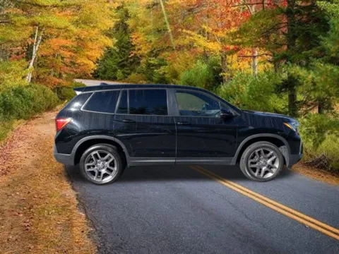 Photos of 2023 Honda Passport EX-L for sale in Northampton, MA at Lia Honda Northampton