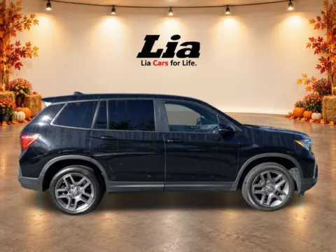 Photos of 2023 Honda Passport EX-L for sale in Northampton, MA at Lia Honda Northampton