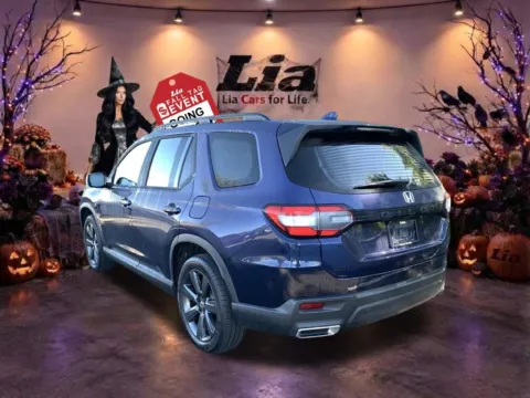 More photos of 2025 Honda Pilot Sport at Lia Honda Northampton, MA